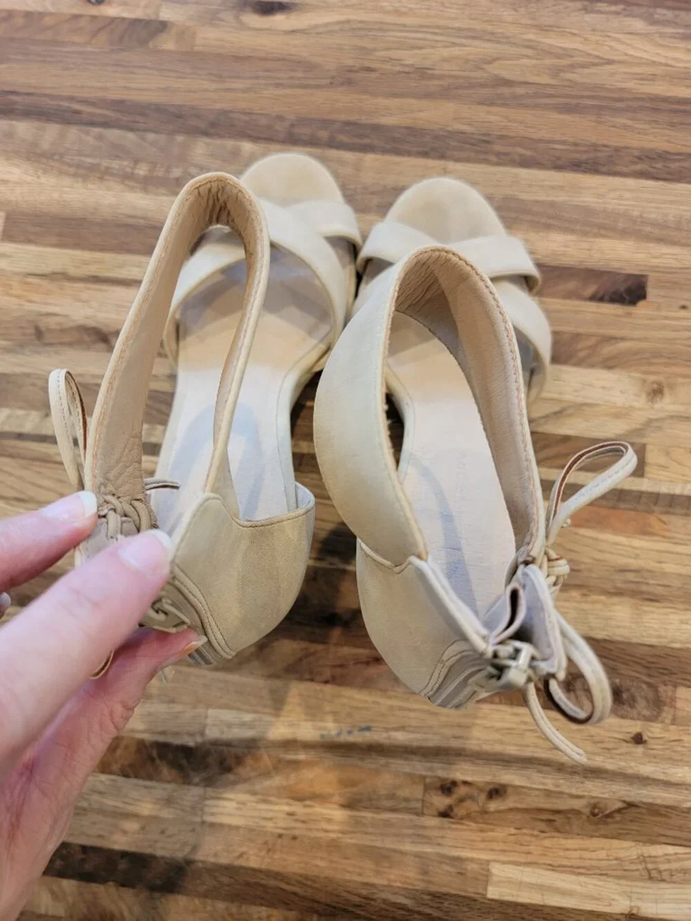 CL by Laundry Canty Wedge Sandal. Beige/Natural/Taupe